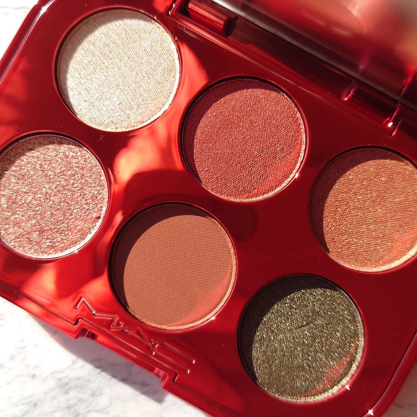 スモール アイシャドウ ×6 ラブストラック ラック/M・A・C/アイシャドウパレットを使ったクチコミ（3枚目）