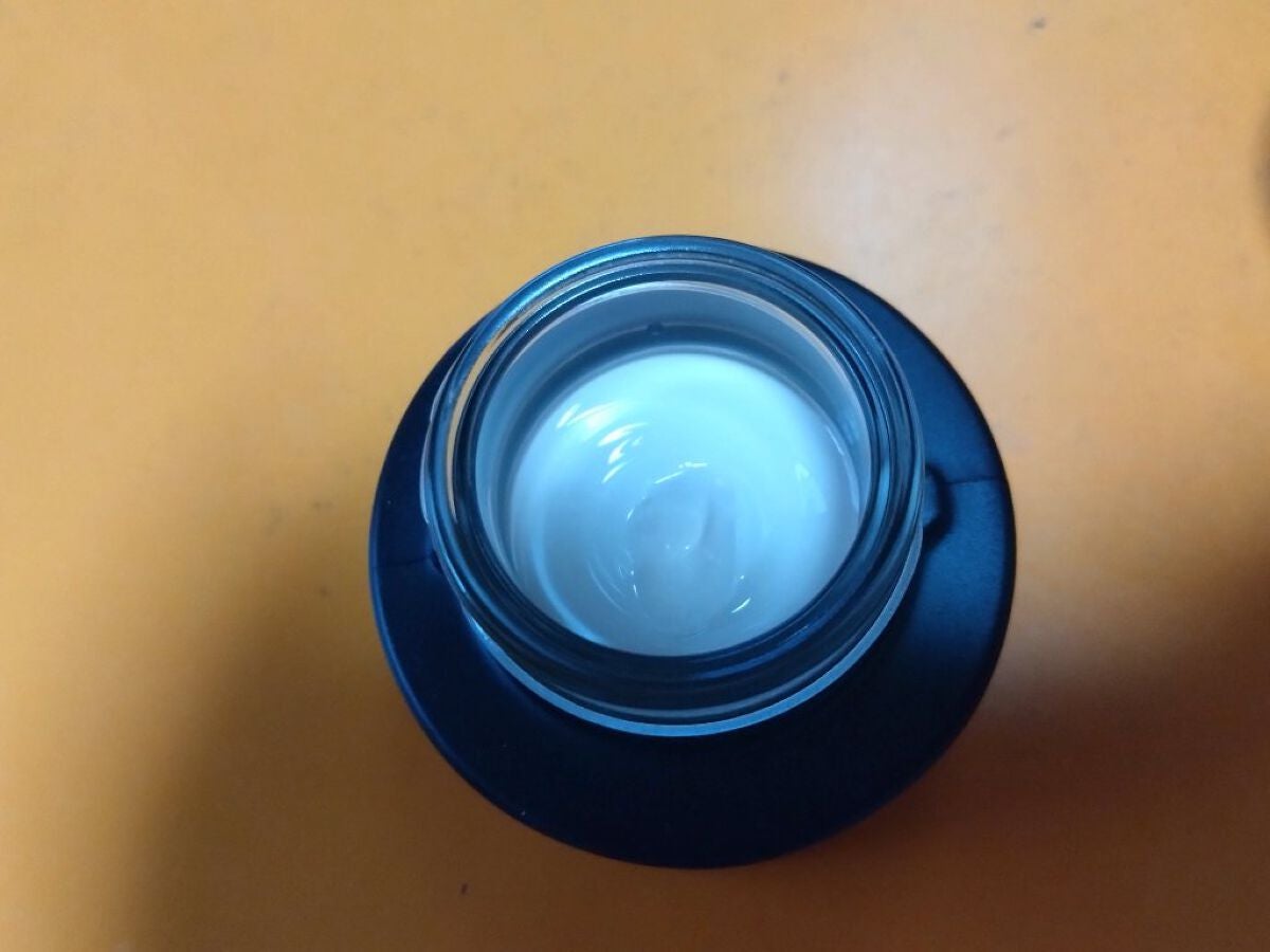 ライブリースキン ウェア/KANEBO/クリーム・エマルジョンファンデーションを使ったクチコミ(2枚目)