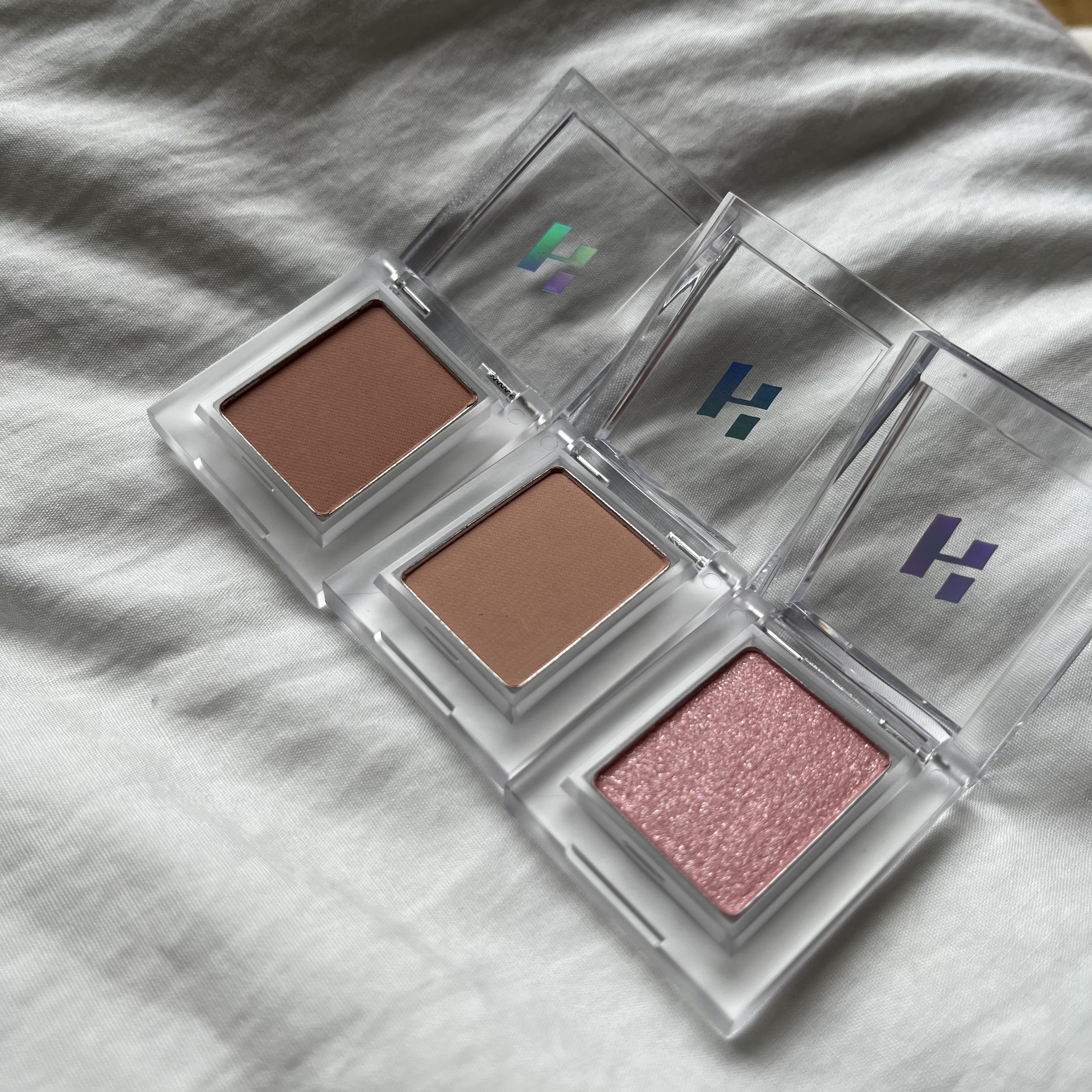 マイフェイブピースアイシャドウ 07 バニー(BUNNY)/HOLIKA HOLIKA/単色アイシャドウを使ったクチコミ（2枚目）