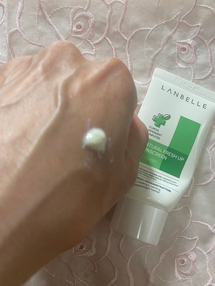 ナチュラルフレッシュアップサンクリーム/LANBELLE/日焼け止めクリームを使ったクチコミ(2枚目)