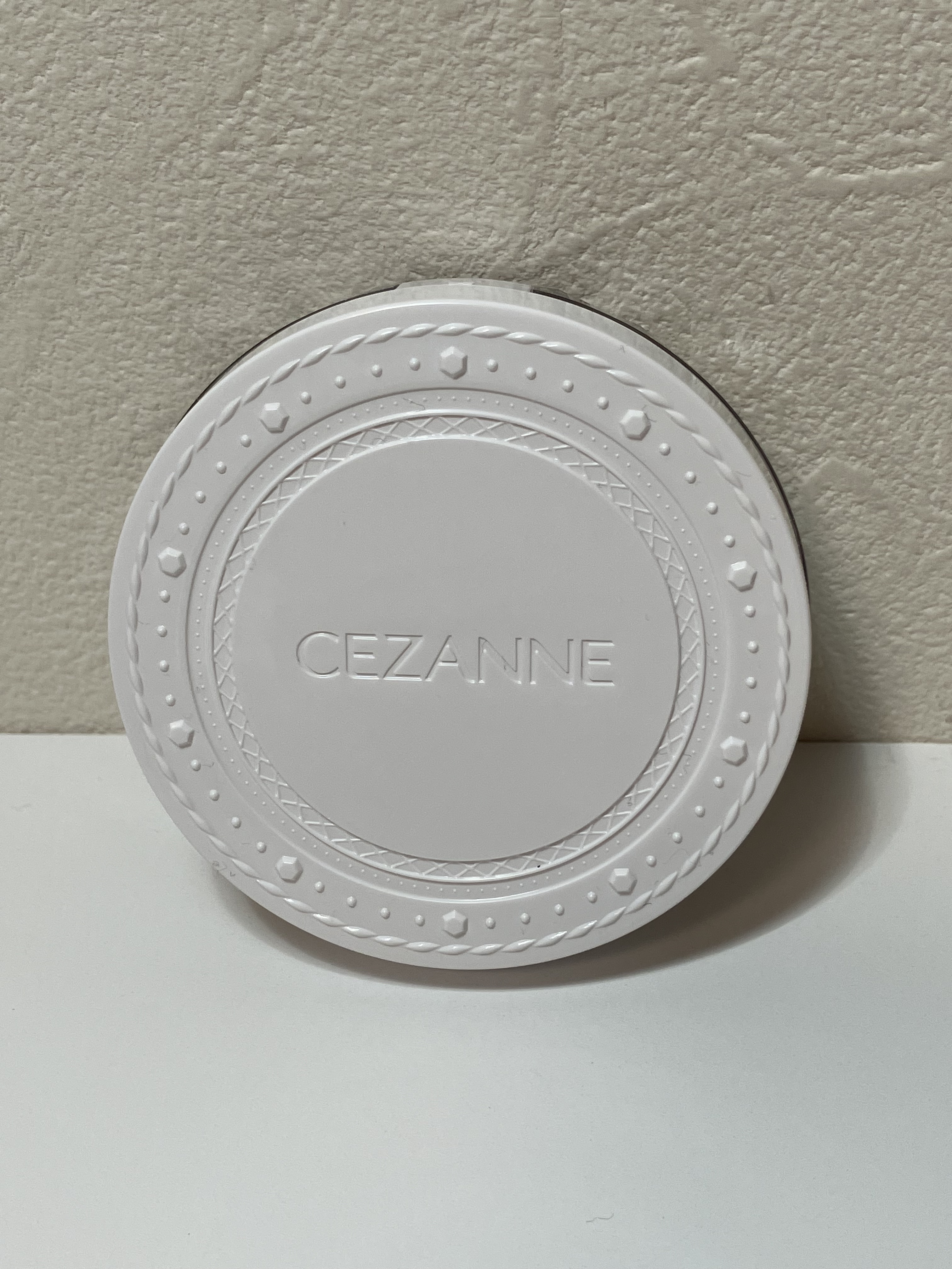 UVクリアフェイスパウダー/CEZANNE/プレストパウダーを使ったクチコミ（1枚目）