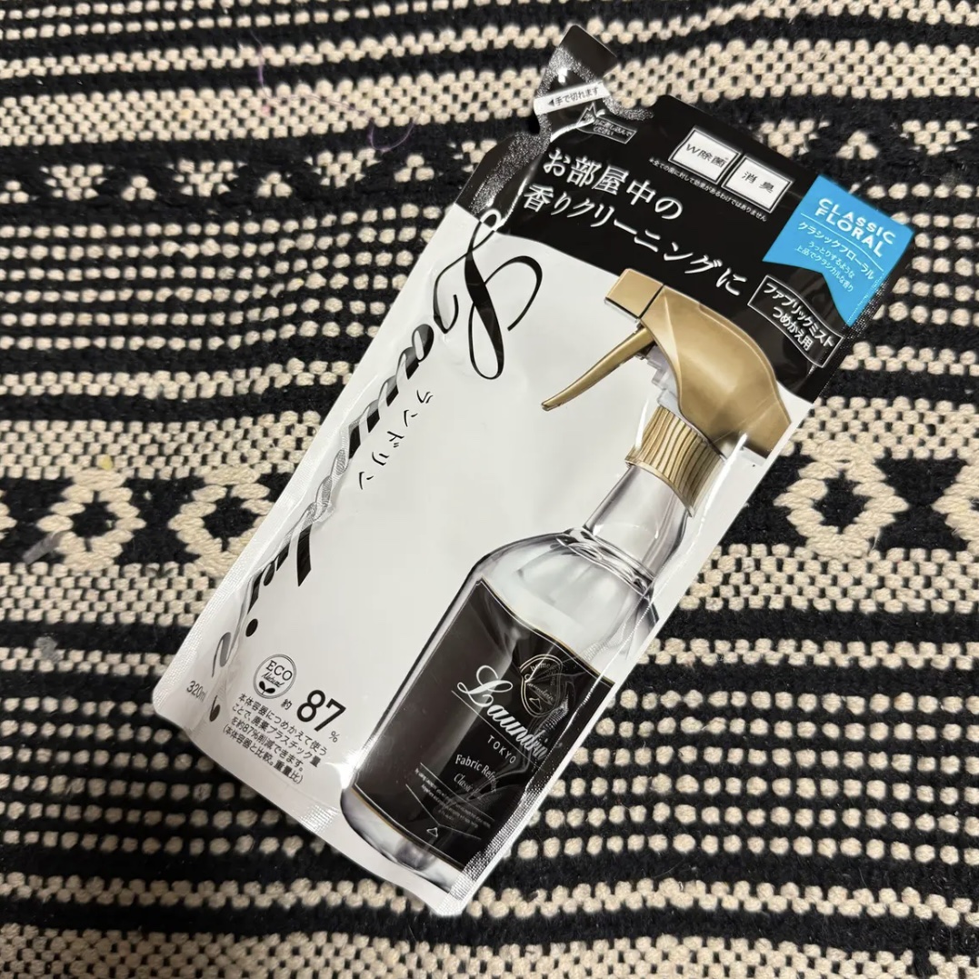 ファブリックミスト クラシックフローラル 320ml(詰替)/ランドリン/ファブリックミストを使ったクチコミ（1枚目）