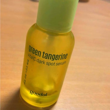 green tangerine vita C dark spot serum

goodalのセラムです！
あの会社員Aちゃんのおすすめの！
韓国で買いましたー
¥3.000以上したかなー
結構小さいよ