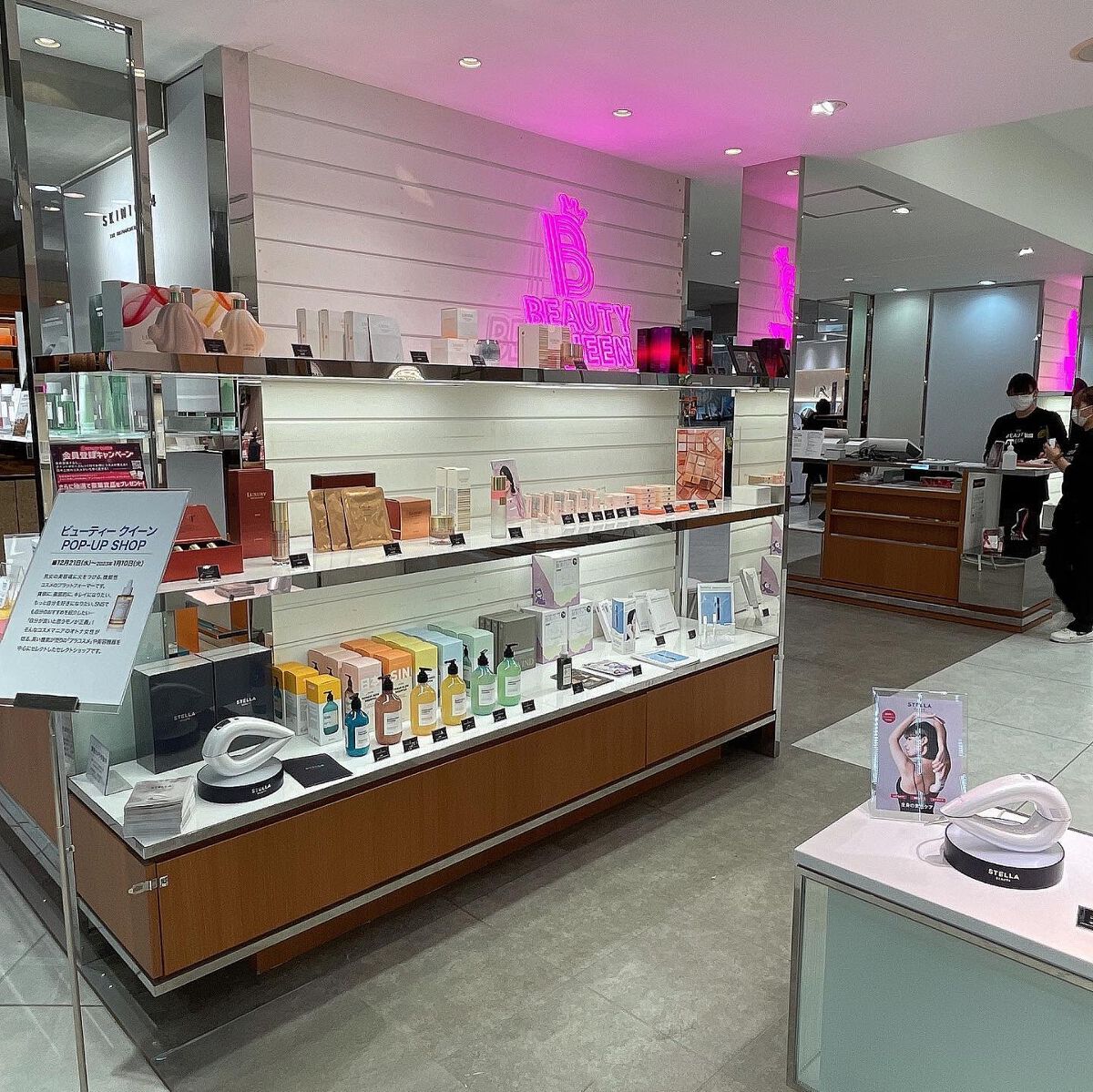 フォロバ100‼️インスタから投稿 on LIPS 「・12月21日からBeautyQueenの日本初オフラインショ..」(8枚目)