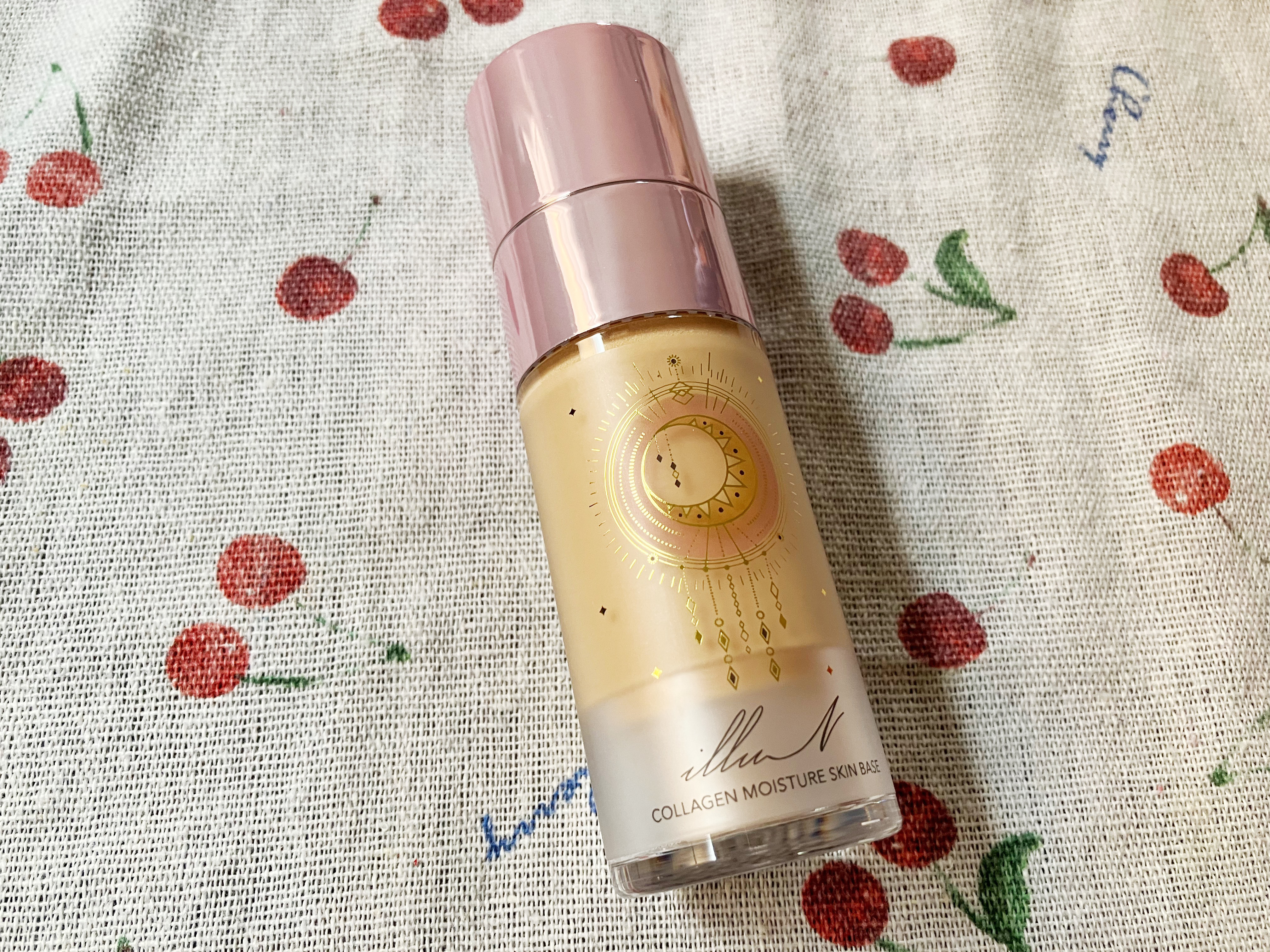 コラーゲンモイスチャースキンベース/illuN/化粧下地を使ったクチコミ（3枚目）