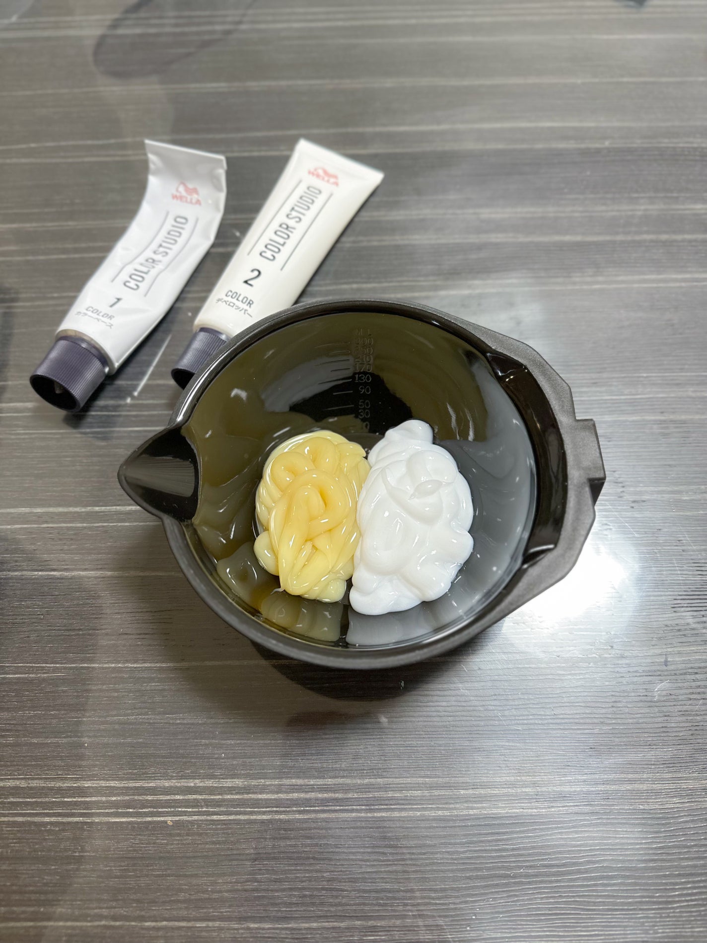 ウエラ カラースタジオ クリームタイプヘアカラー/ウエラ/ヘアカラーを使ったクチコミ(3枚目)