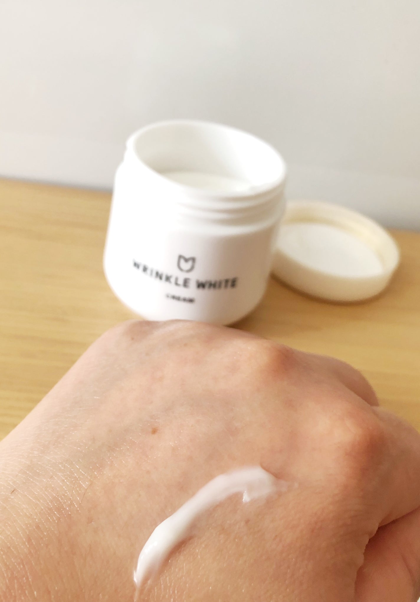 薬用リンクルホワイトクリーム/明色/フェイスクリームを使ったクチコミ(4枚目)