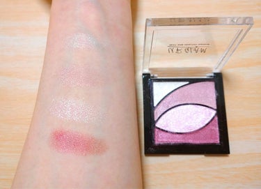 UR GLAM　VELVET EYE COLOR PALETTE/U R GLAM/アイシャドウパレットを使ったクチコミ（2枚目）