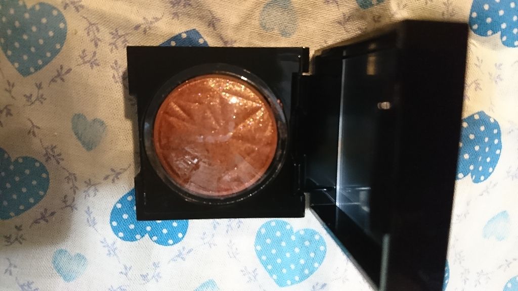 プリズム エアー シャドウ/CLIO/単色アイシャドウを使ったクチコミ（2枚目）