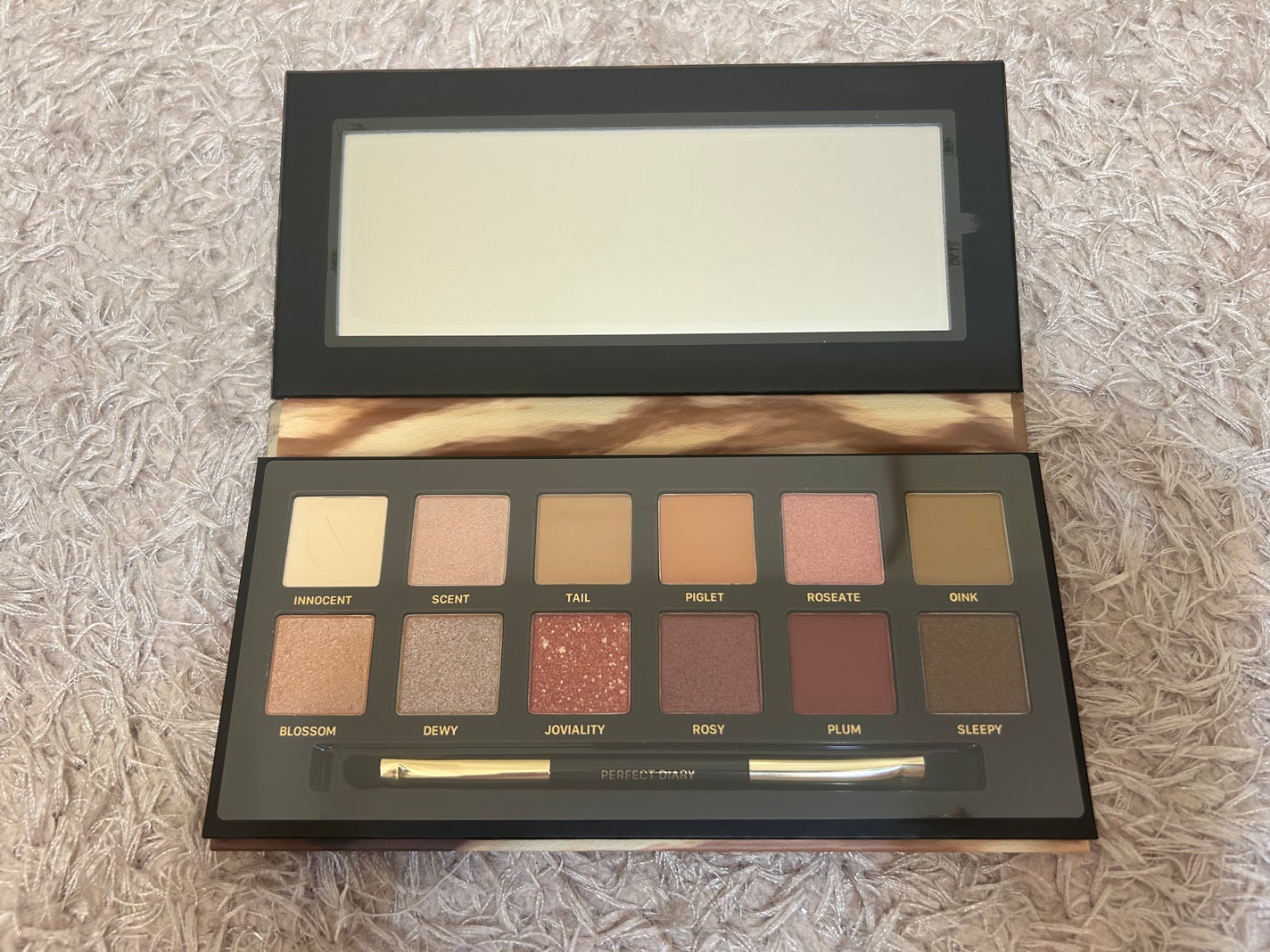 エクスプローラ12色 動物アイシャドウパレット/PERFECT DIARY/アイシャドウパレットを使ったクチコミ(2枚目)