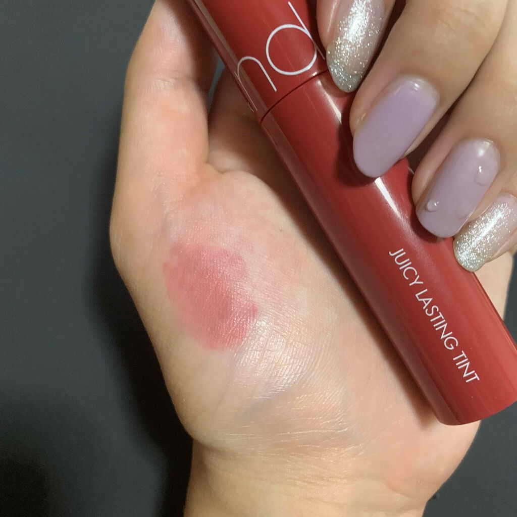 ジューシーラスティングティント/rom&nd/リップティントを使ったクチコミ(4枚目)