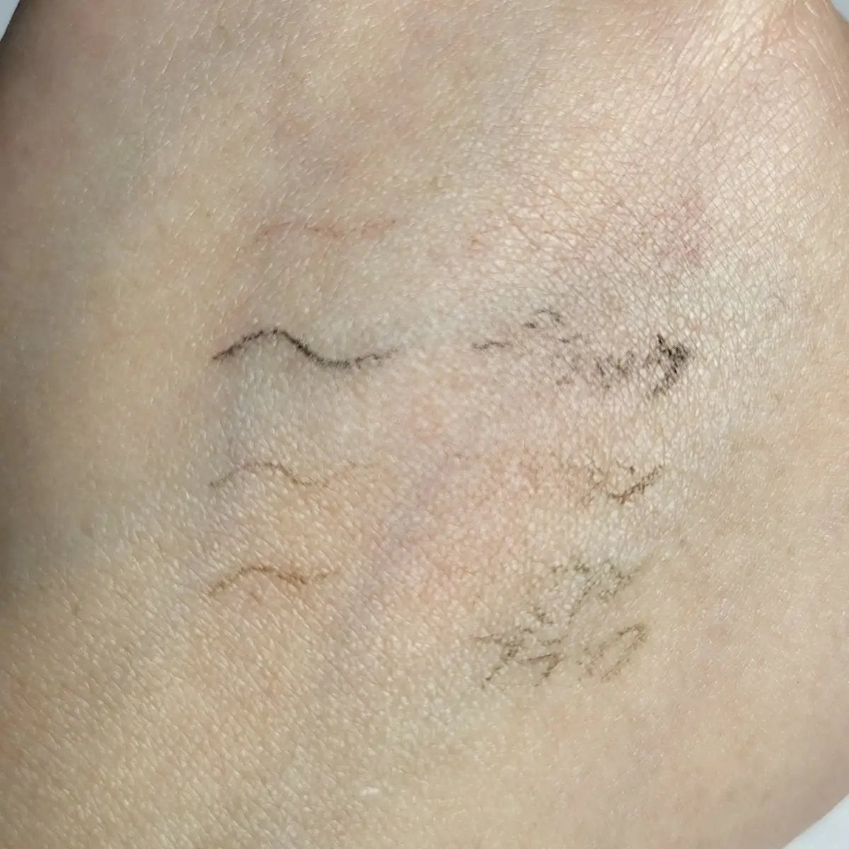 エクストラシャープ リキッドライナー/Visée/リキッドアイライナーを使ったクチコミ(4枚目)