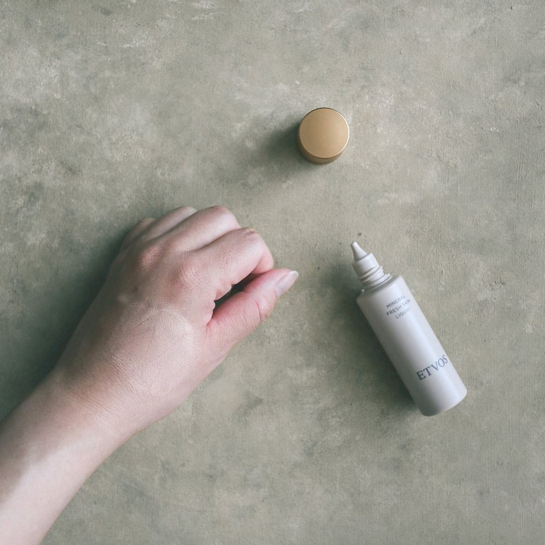 ミネラルフレッシュスキンリキッド/エトヴォス/リキッドファンデーションを使ったクチコミ(4枚目)