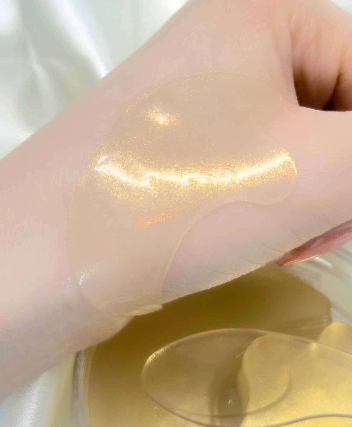 ゴールドコラーゲンパーフェクションアイパッチ/SNP/シートマスク・パックを使ったクチコミ(3枚目)