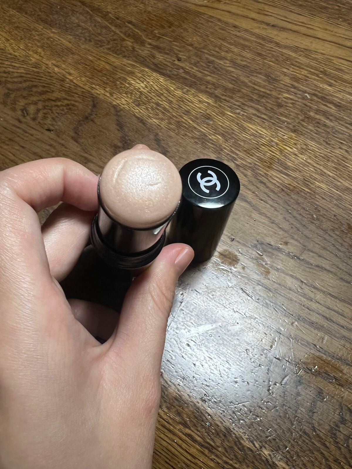 ボーム エサンシエル/CHANEL/スティックハイライトを使ったクチコミ(2枚目)