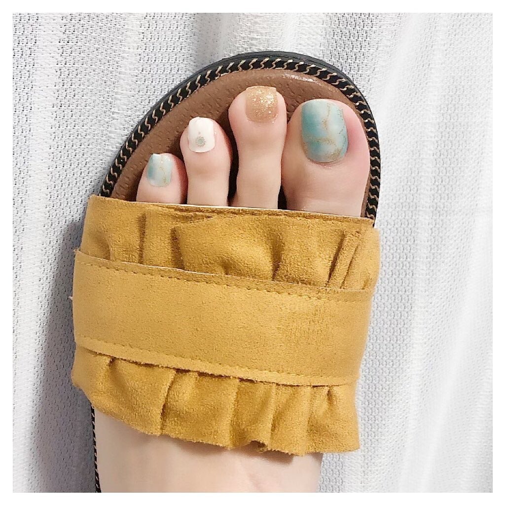 𝘼𝙮𝙪 ❦ 𝑆𝑒𝑙𝑓 𝑁𝑎𝑖𝑙 on LIPS 「❥こんにちわ😌ジェラートファクトリー様のフットネイル..」(4枚目)