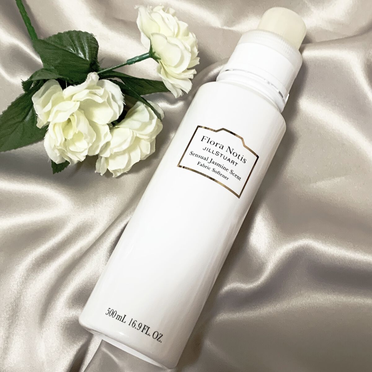 センシュアルジャスミン ファブリックソフナー/Flora Notis JILL STUART/ファブリックミストを使ったクチコミ（3枚目）