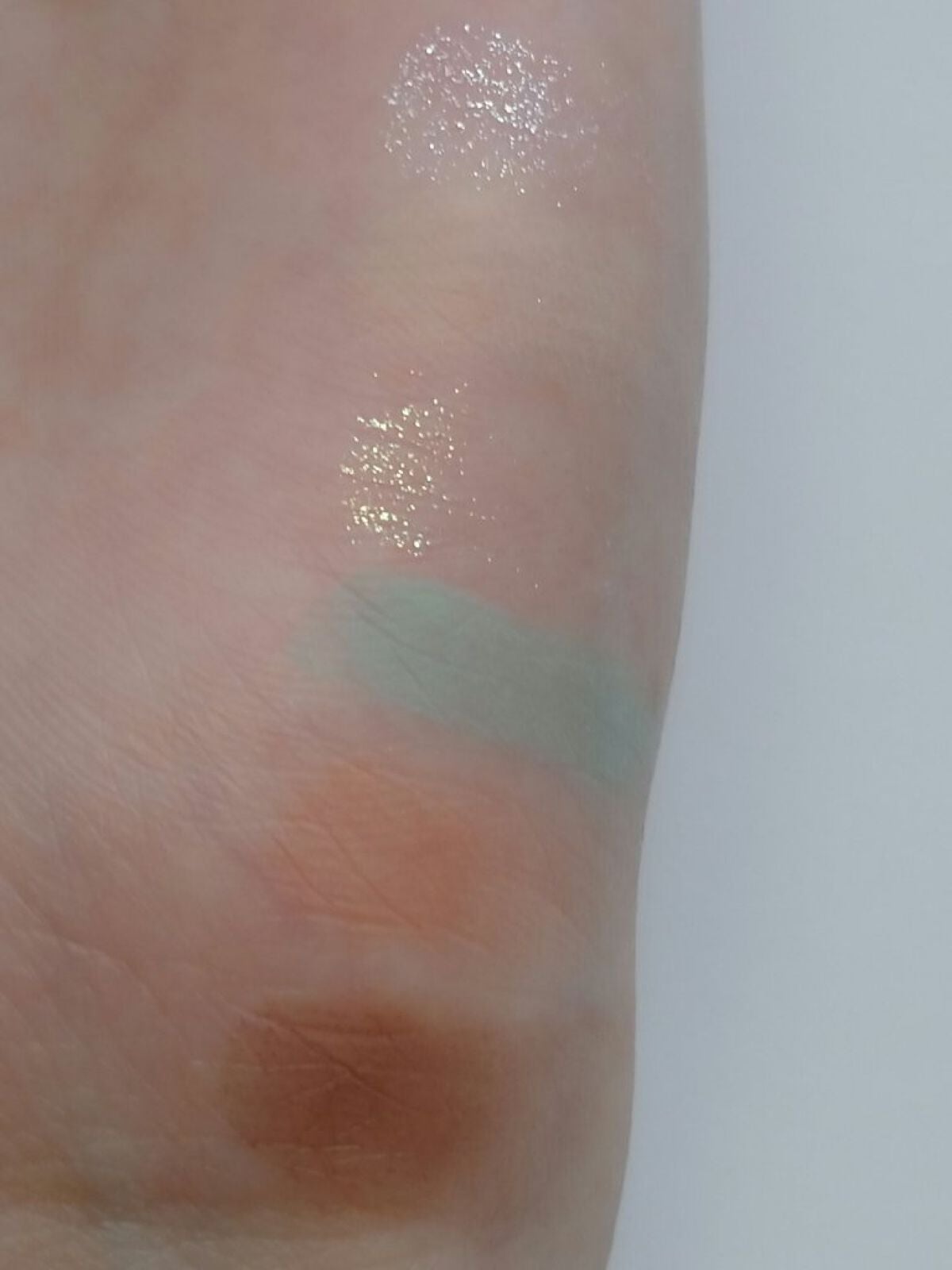 レトロマグネティック アイシャドウパレット/FlowerKnows/アイシャドウパレットを使ったクチコミ(4枚目)