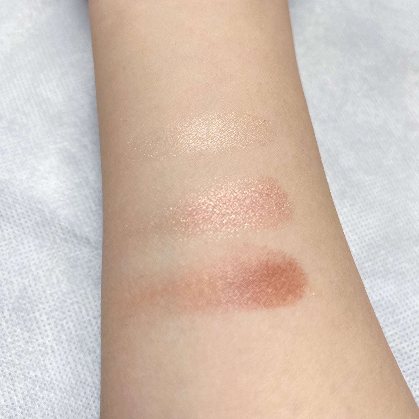 トーンアップアイシャドウ/CEZANNE/アイシャドウパレットを使ったクチコミ(2枚目)