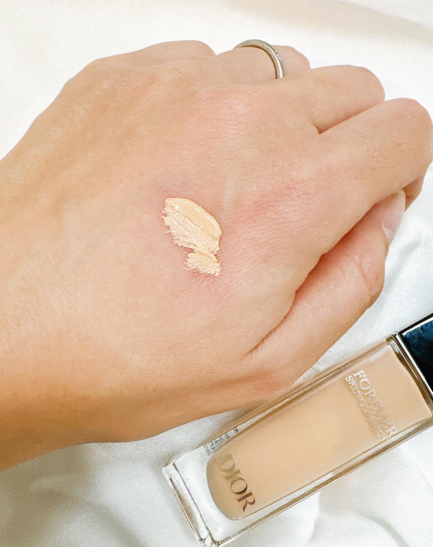 ディオールスキン フォーエヴァー スキン コレクト コンシーラー/Dior/リキッドコンシーラーを使ったクチコミ(2枚目)