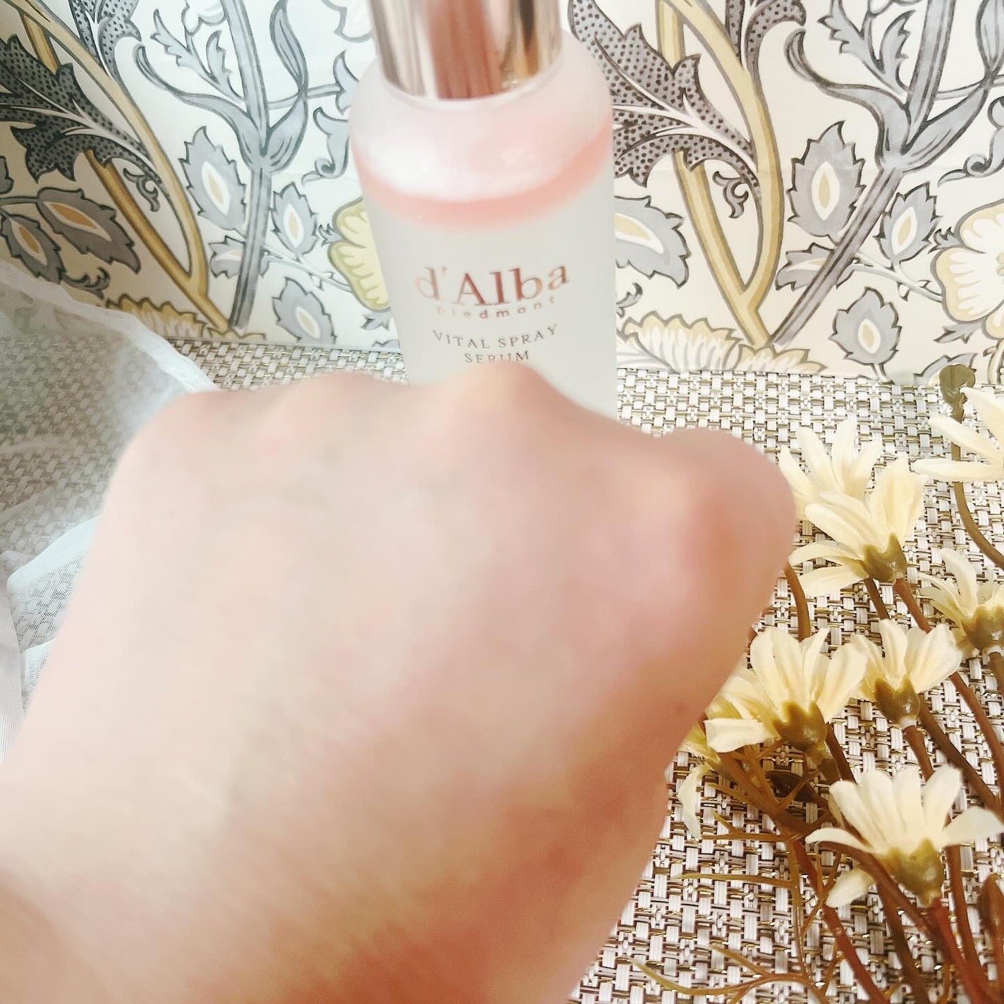 ダルバ ホワイトトリュフバイタルスプレーセラム/ダルバ/ミスト状化粧水を使ったクチコミ(5枚目)