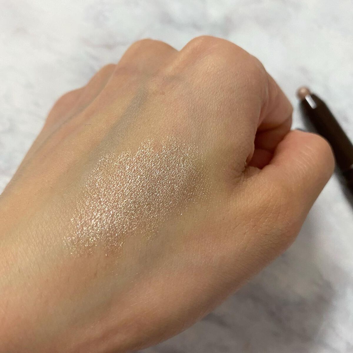 グリームオンフィットシャドウ/excel/スティックアイシャドウを使ったクチコミ(3枚目)