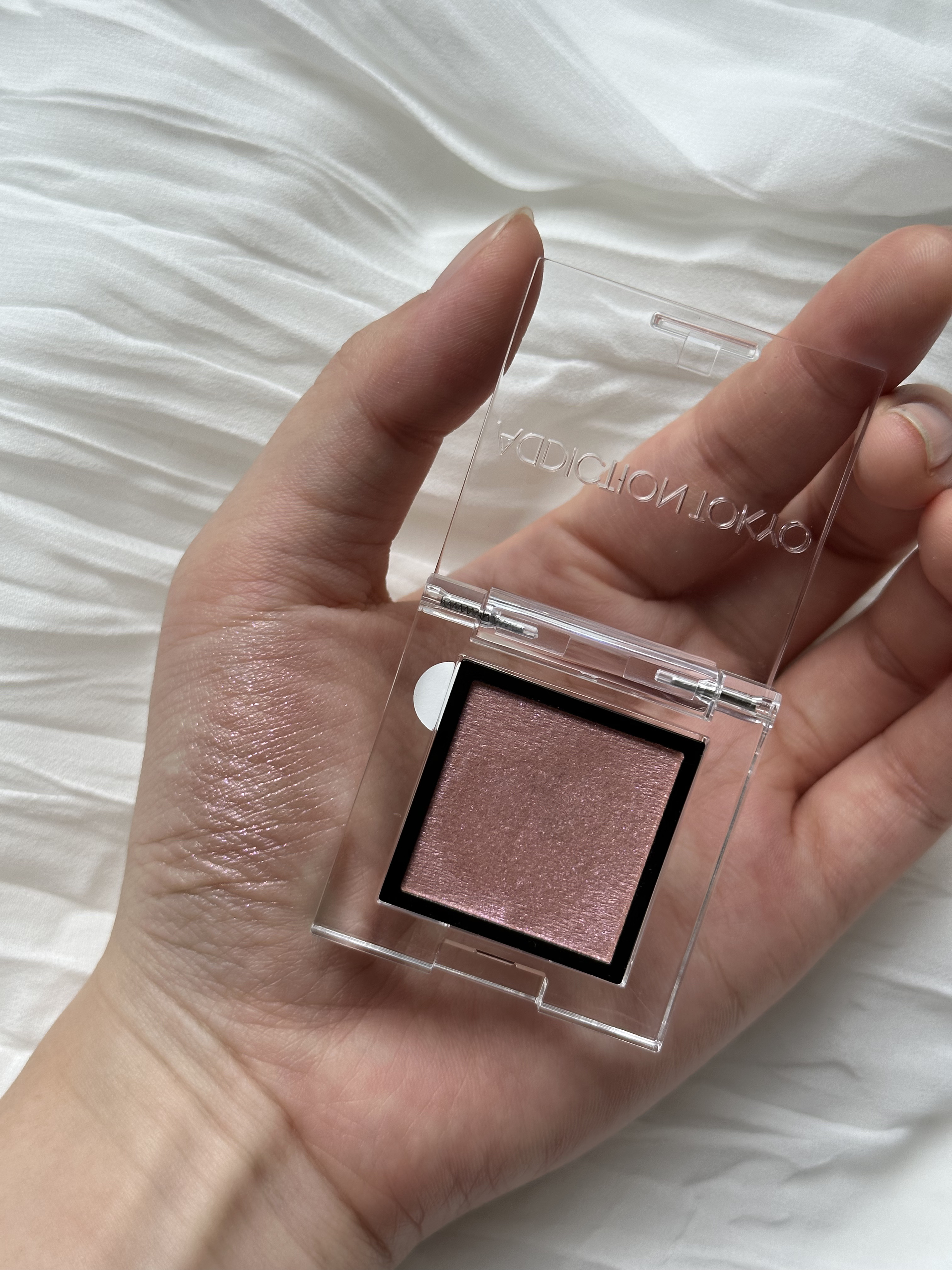  アディクション　ザ アイシャドウ プリズム/ADDICTION/単色アイシャドウを使ったクチコミ（3枚目）
