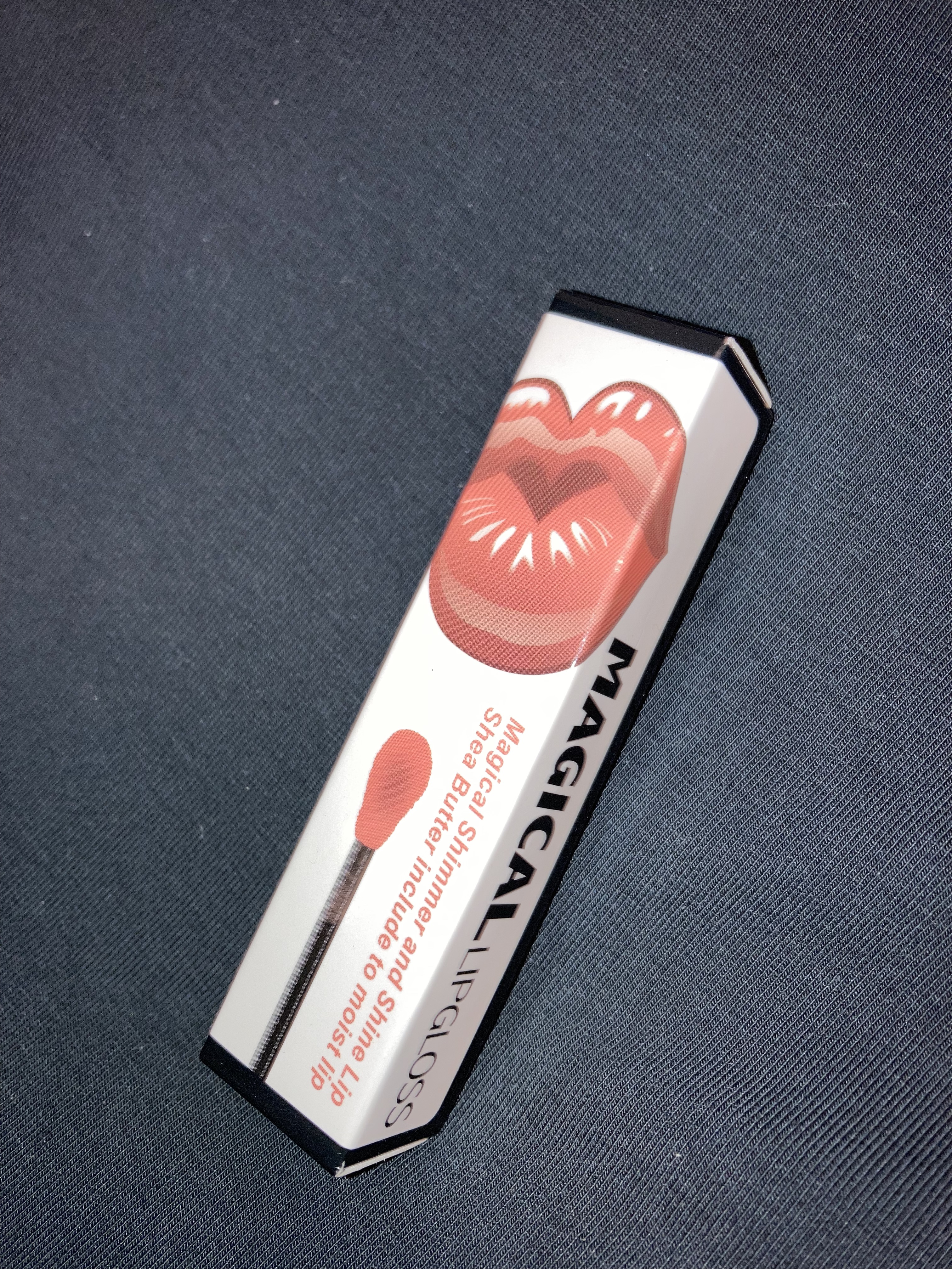 マジカルチャームリップグロス イン ヌード/エルエー ダイヤモンド/リップグロスを使ったクチコミ（1枚目）