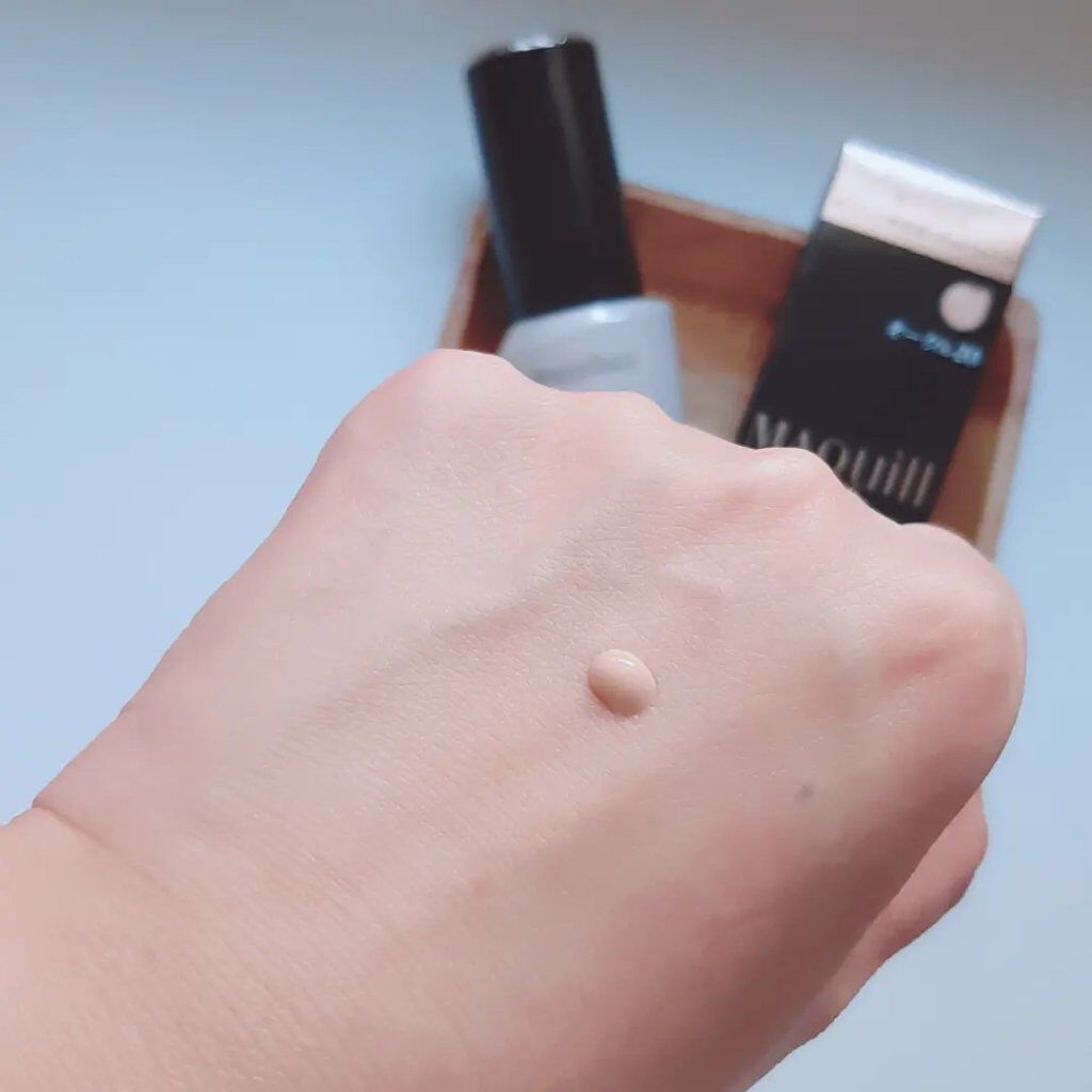 ドラマティックエッセンスリキッド/マキアージュ/リキッドファンデーションを使ったクチコミ（3枚目）