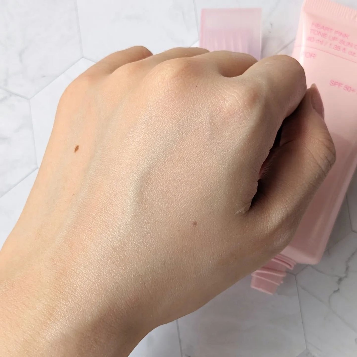 ハートピンクトーンアップサンクリーム/celimax/日焼け止めクリームを使ったクチコミ(4枚目)