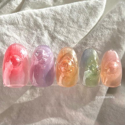 ぴよこれいと あうるす on LIPS 「グラデーションパレットで作るチークネイル以外のグラデーションネ..」(6枚目)