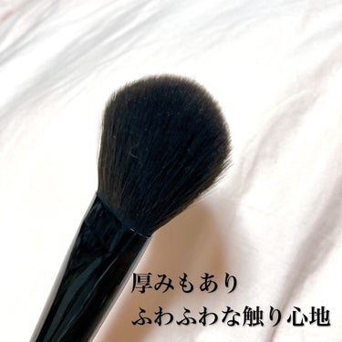 ウエルシア ぜんぜんチクチクしないチークブラシのクチコミ「【その名の通りチクチクしない！プチプラブラシ】



────────────
ウエルシア
ぜ.....」（2枚目）