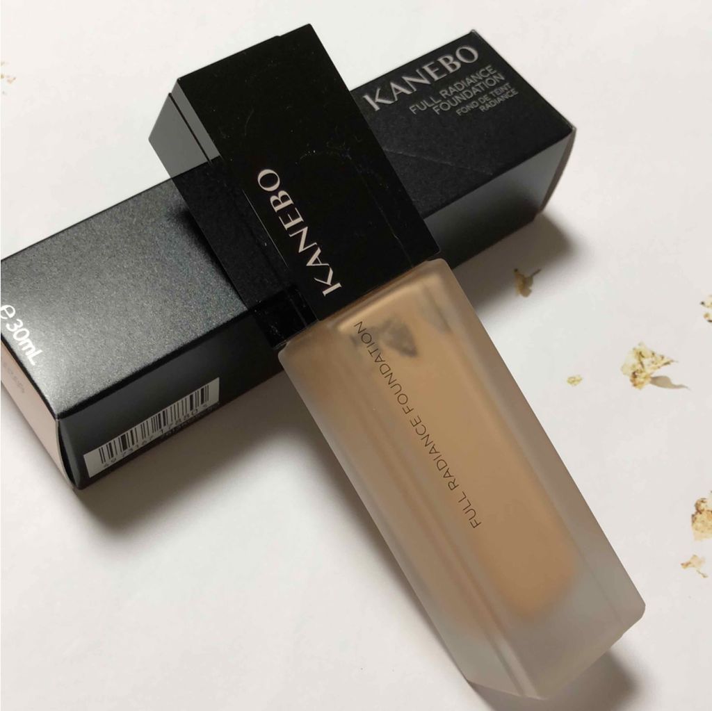 カネボウ フルラディアンスファンデーション/KANEBO/リキッドファンデーションを使ったクチコミ(1枚目)