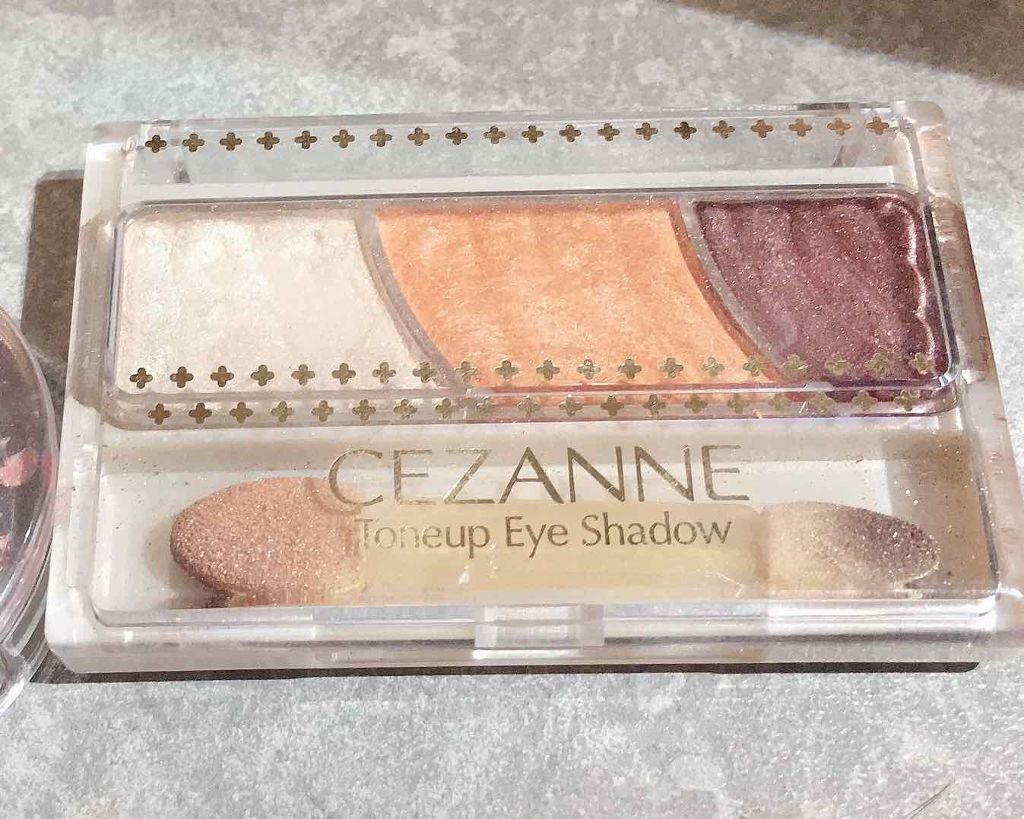 トーンアップアイシャドウ/CEZANNE/アイシャドウパレットを使ったクチコミ（1枚目）