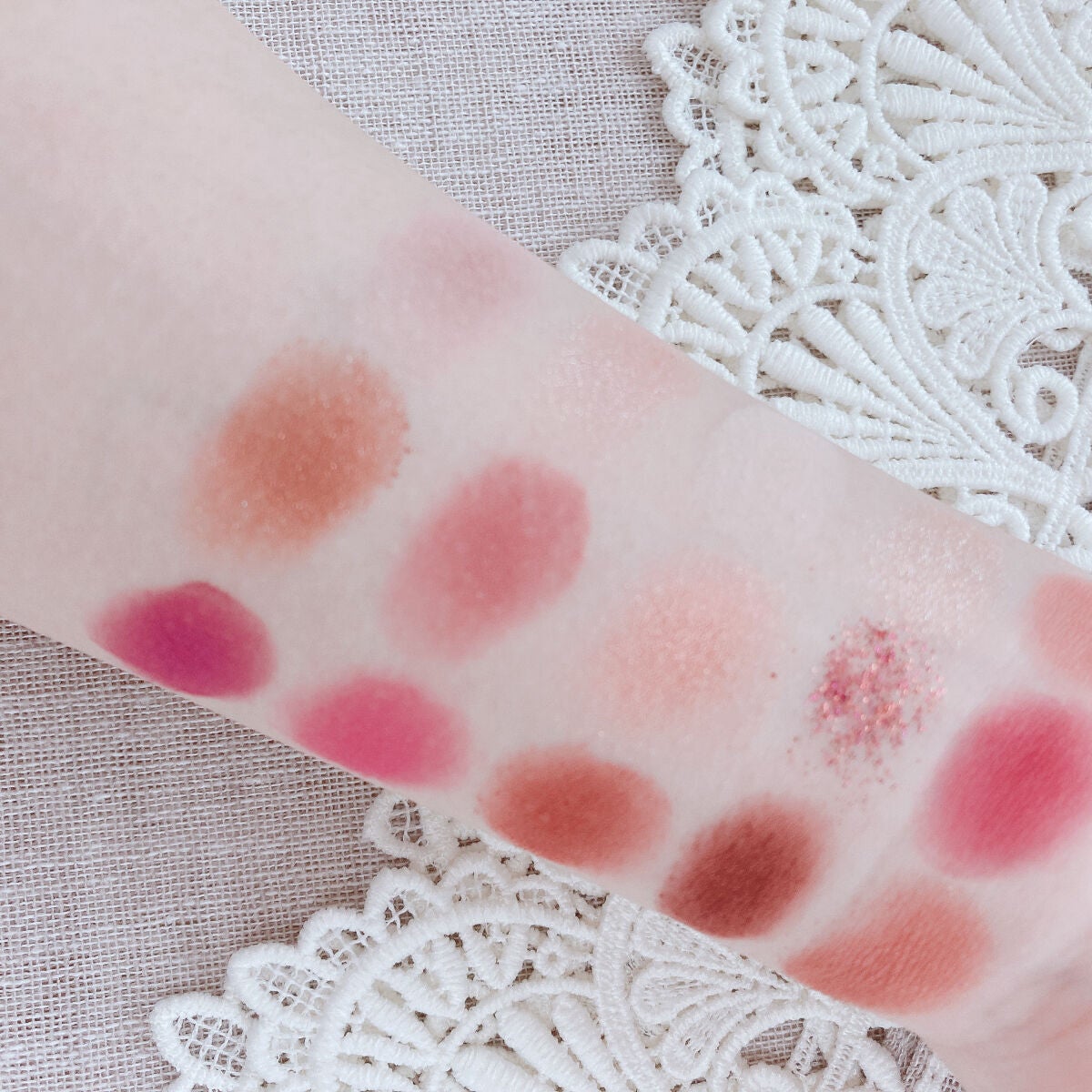 プレイカラーアイパレット ローズボム/ETUDE/アイシャドウパレットを使ったクチコミ(7枚目)