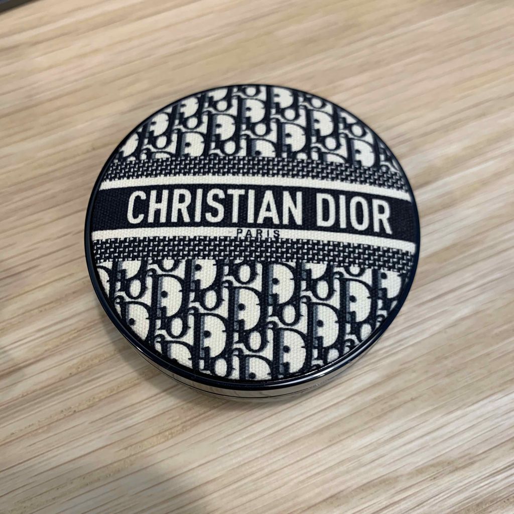 【旧】ディオールスキン フォーエヴァー クッション/Dior/クッションファンデーションを使ったクチコミ（1枚目）