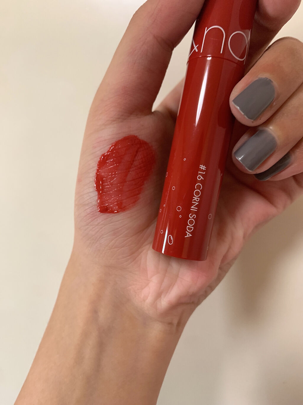 ジューシーラスティングティント/rom&nd/リップティントを使ったクチコミ（3枚目）