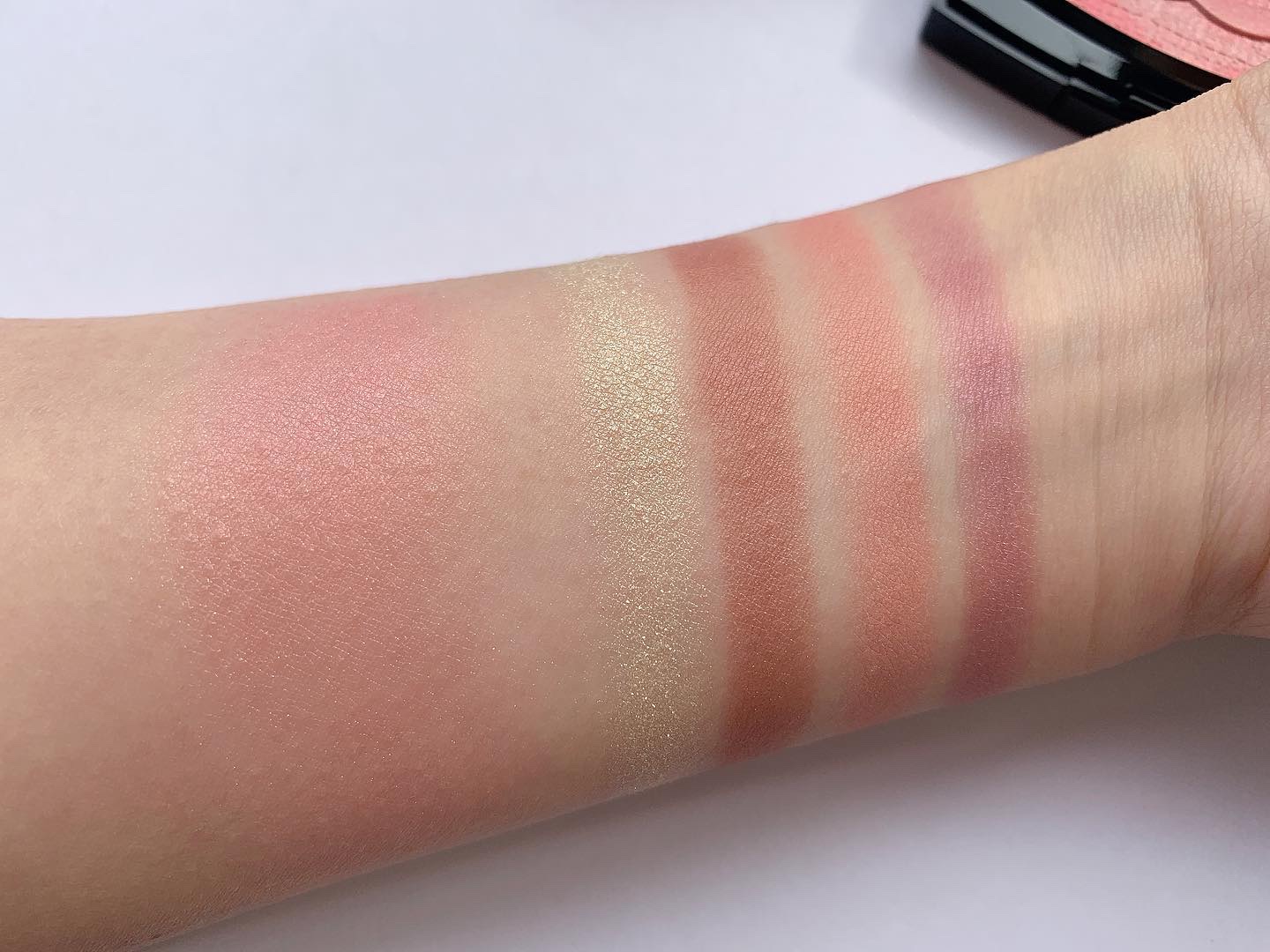 ファンテジー ドゥ シャネル/CHANEL/パウダーチークを使ったクチコミ（2枚目）