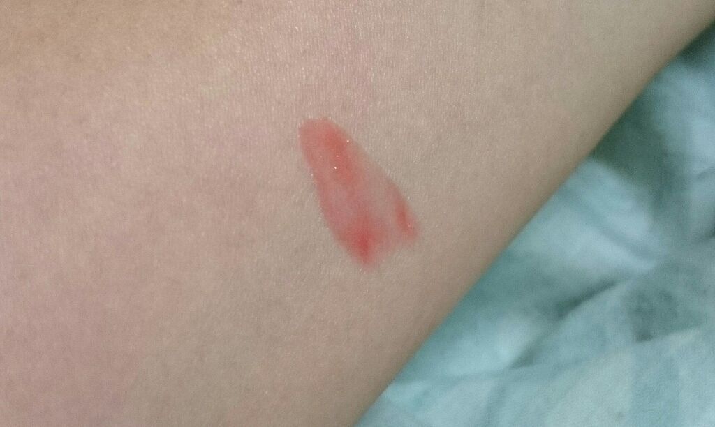 38°C / 99°F リップトリートメント (リップ美容液)/UZU BY FLOWFUSHI/リップケアを使ったクチコミ（2枚目）