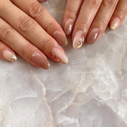#ネイル,#秋ネイル,#大人ニュアンスネイル,#ニュアンスネイル,#ジェルネイル,#ミラーネイル,#シェルネイル,#ベージュネイルのネイルデザイン