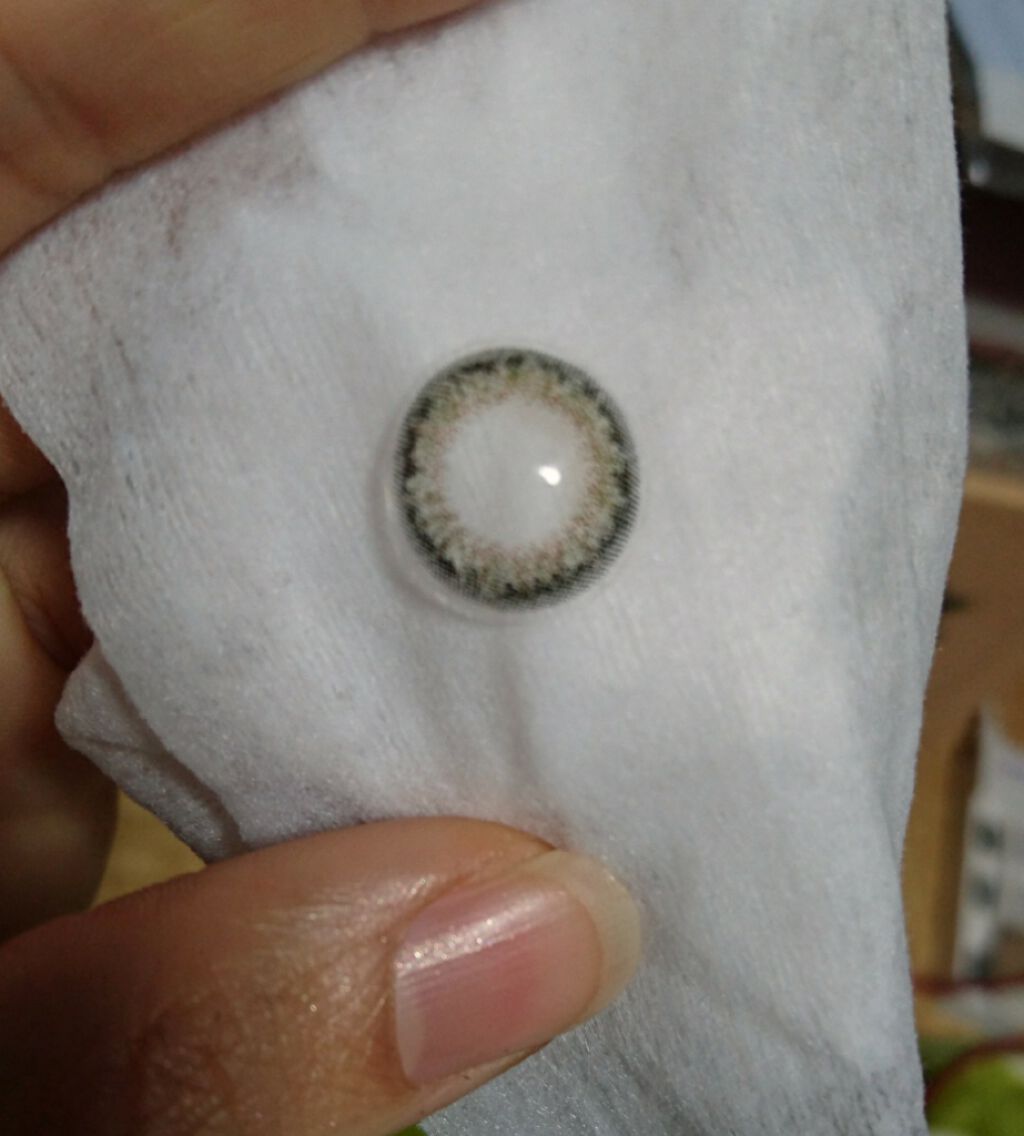 ネオサイトワンデー シエルUV/Aire/ワンデー(1DAY)カラコンを使ったクチコミ(2枚目)