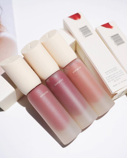 SUMOMO on LIPS 「ガラス入りのリップがかわいい/ヌグレイ(nuegray)デイリ..」(4枚目)