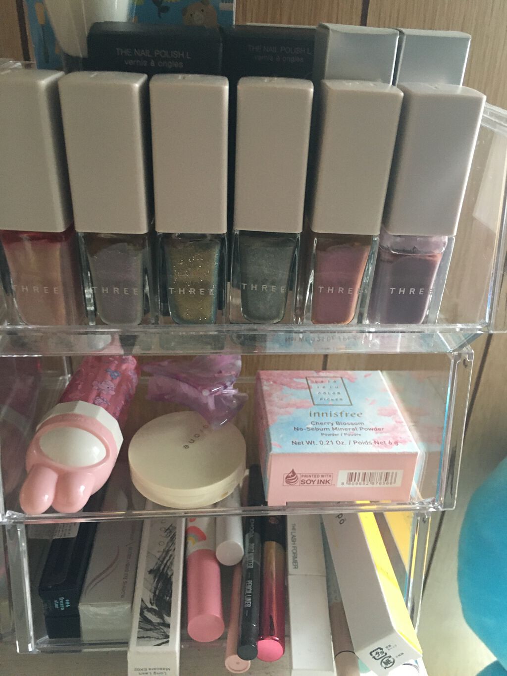 snowy on LIPS 「#Myコスメ収納本の大半を去年の暮れに処分。ブックオフで売った..」(5枚目)