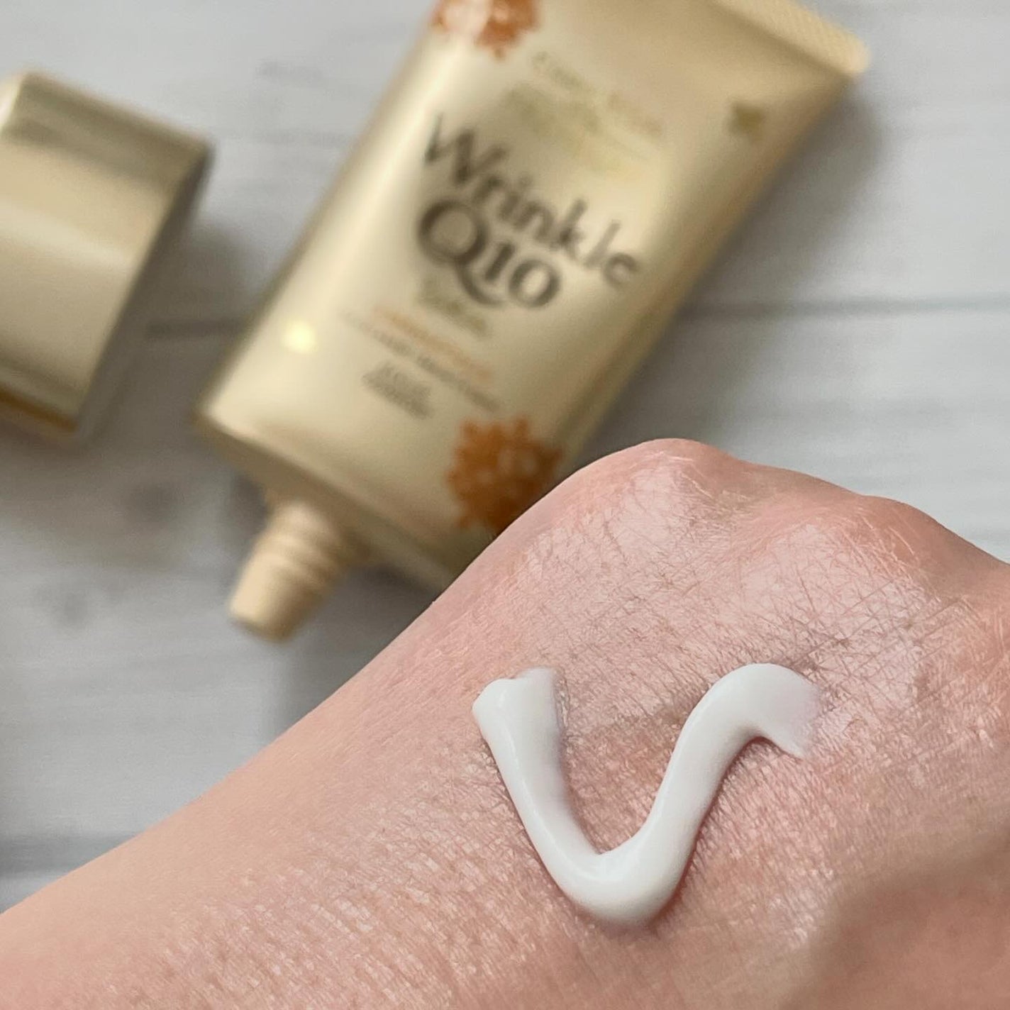 コエンリッチ ザ プレミアム 薬用リンクルホワイト ハンドクリーム 金木犀の香り 【医薬部外品】/コエンリッチQ10/ハンドクリームを使ったクチコミ(5枚目)