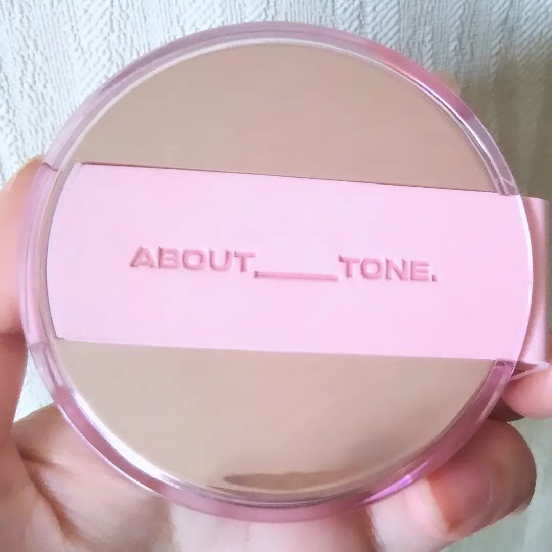 ザ・ブラーパウダーパクト/ABOUT TONE/プレストパウダーを使ったクチコミ（3枚目）