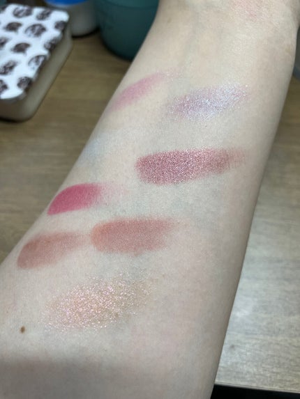 コンパクトアディクション “エターナル イン ピンク”/ADDICTION/アイシャドウパレットを使ったクチコミ(3枚目)