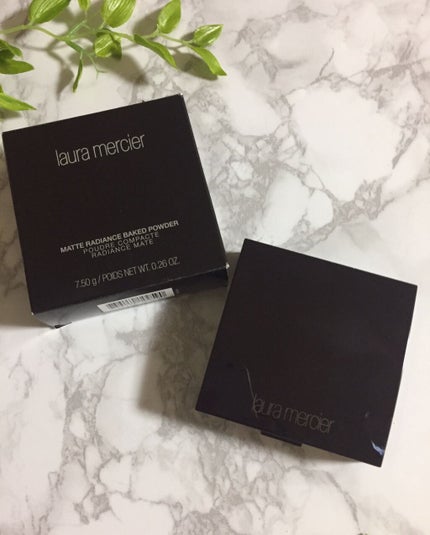 マットラディアンス ベイクドパウダー ハイライト01/ローラ メルシエ/パウダーハイライトを使ったクチコミ(1枚目)