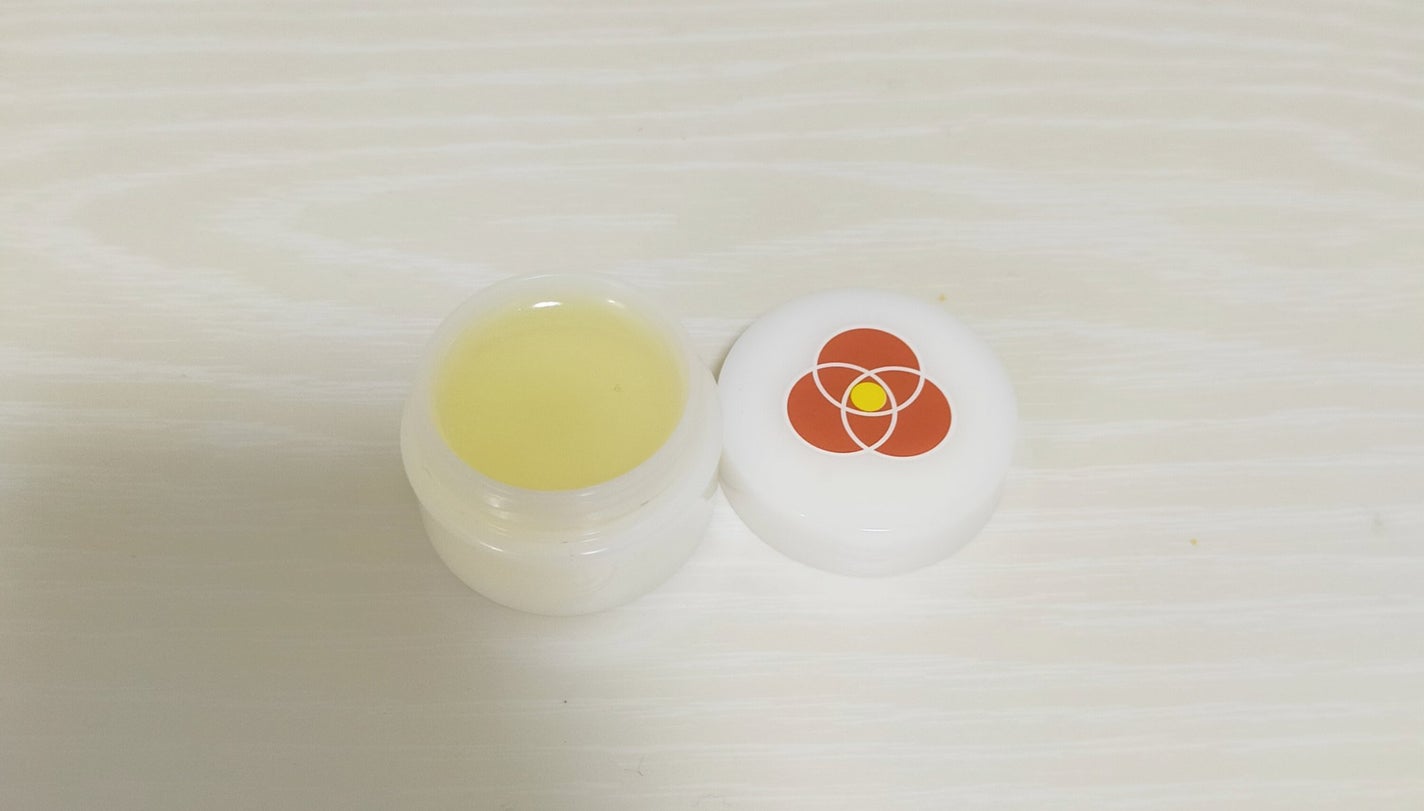 椿 on LIPS 「今日は以前購入した花の練り香水椿の香りをレビューします!【使っ..」(2枚目)