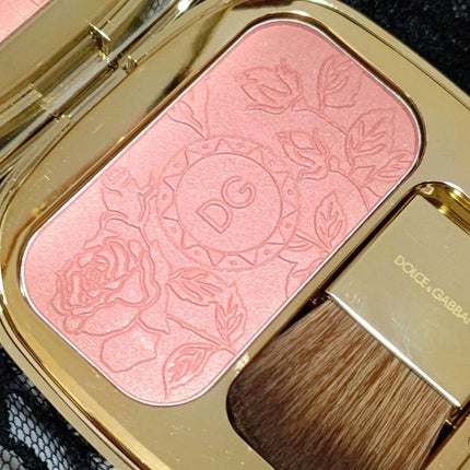 ブラッシュオブローズ ルミナスチークカラー/DOLCE&GABBANA BEAUTY/パウダーチークを使ったクチコミ(2枚目)