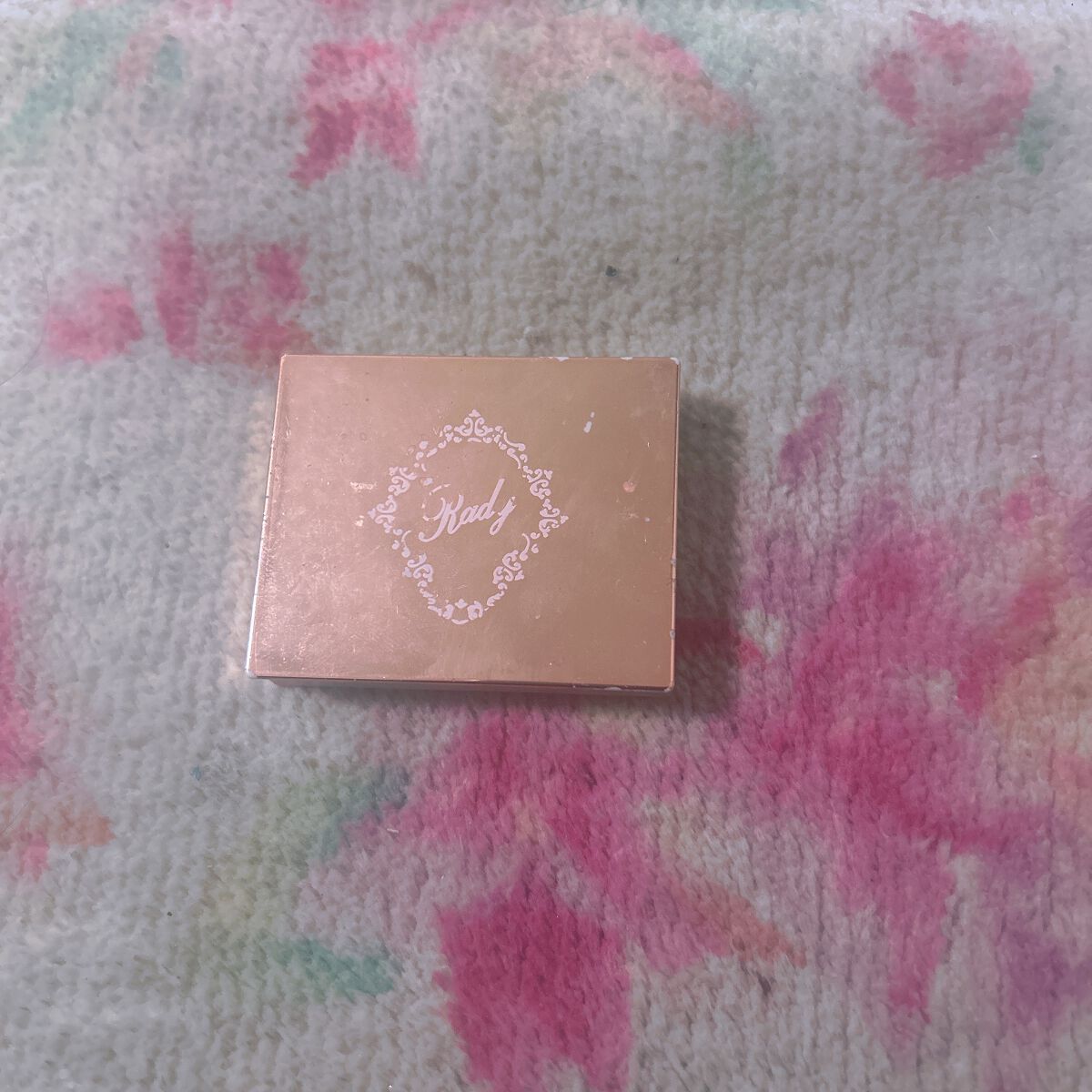 Rady パウダーチークのクチコミ「Rady パウダーチーク エレガンスオレンジ


エレガンス溢れる
高級感なオレンジチークです.....」（1枚目）